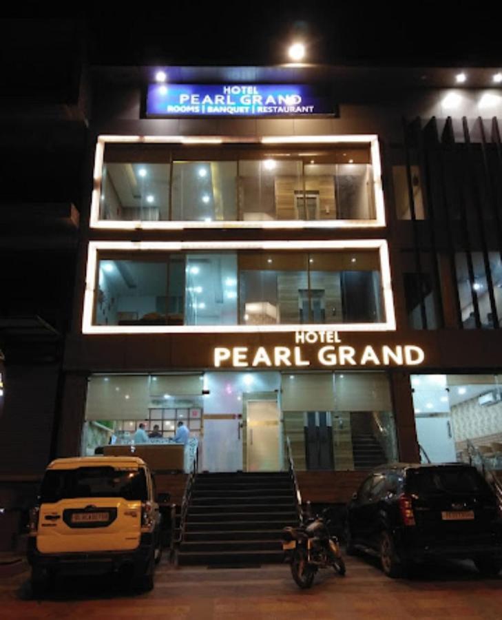 Zirakpur Hotel Pearl Grand & Banquet מראה חיצוני תמונה