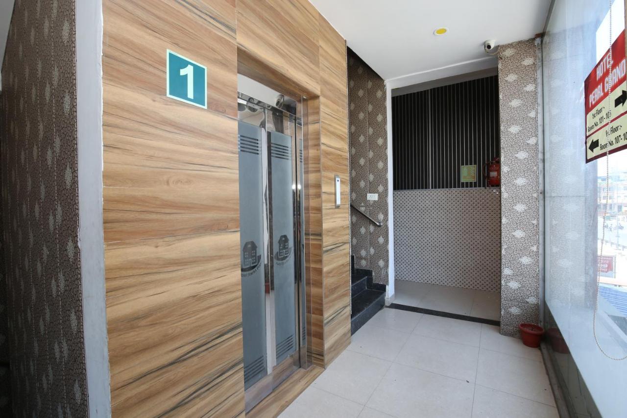 Zirakpur Hotel Pearl Grand & Banquet מראה חיצוני תמונה
